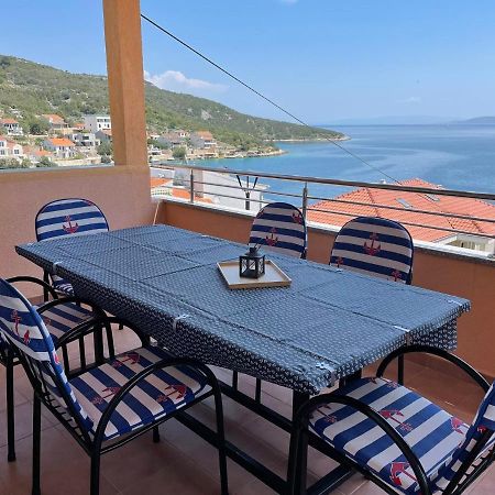 Apartman Emilija Vinisce Luaran gambar