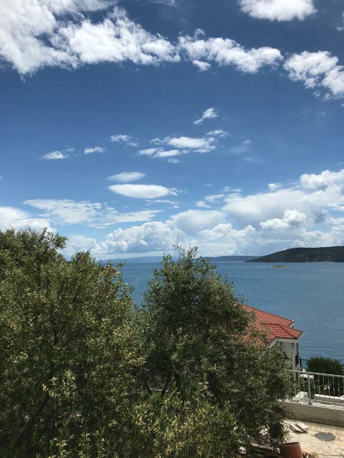 Apartman Emilija Vinisce Luaran gambar